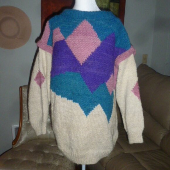One-of-a-Kind Hand-Knit 100% Wool Oversized Sweater M/L – Chunky Off-White Artis - Picture 1 of 11